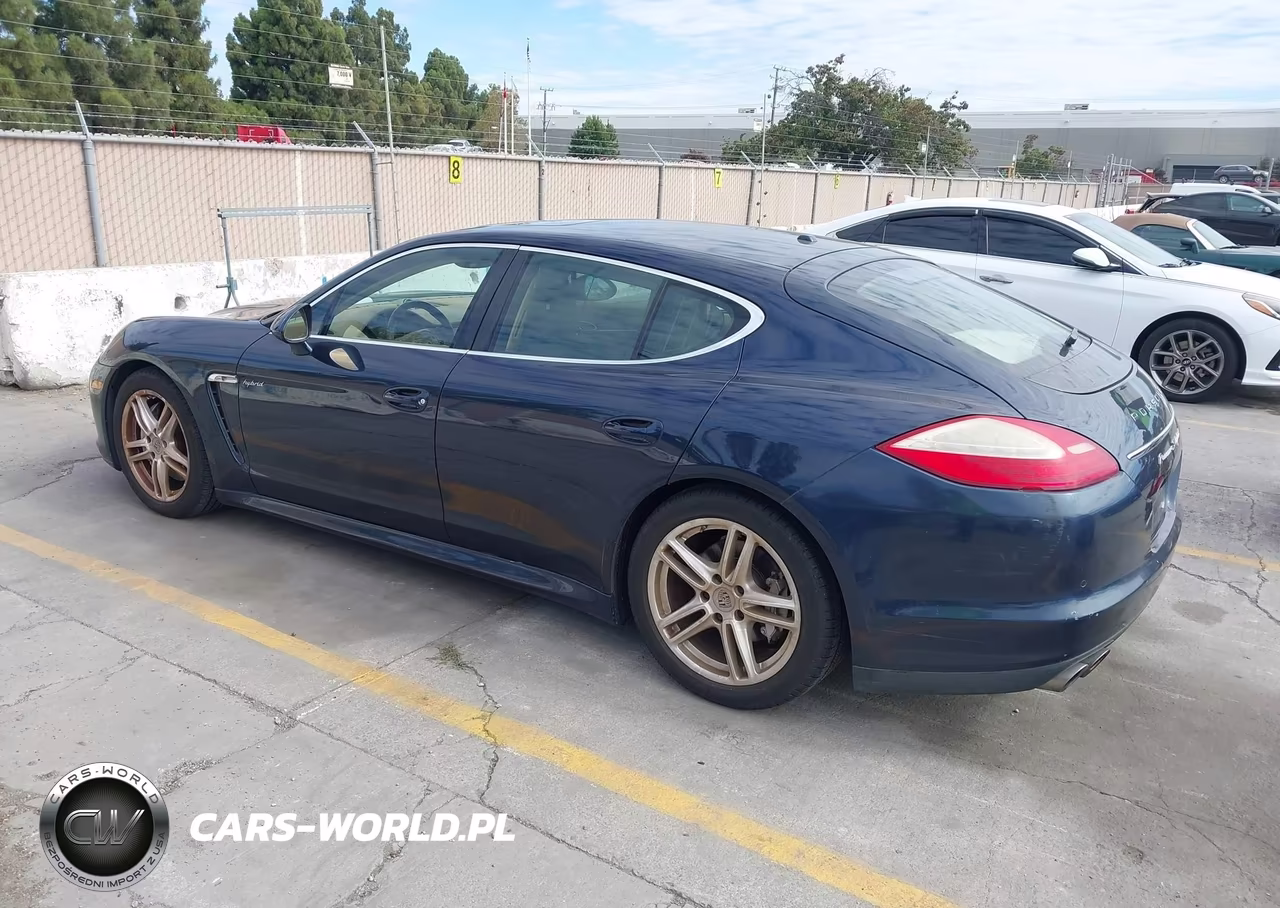 2012 Porsche Panamera Hybrid S VIN:WP0AD2A7XCL045563 - 3