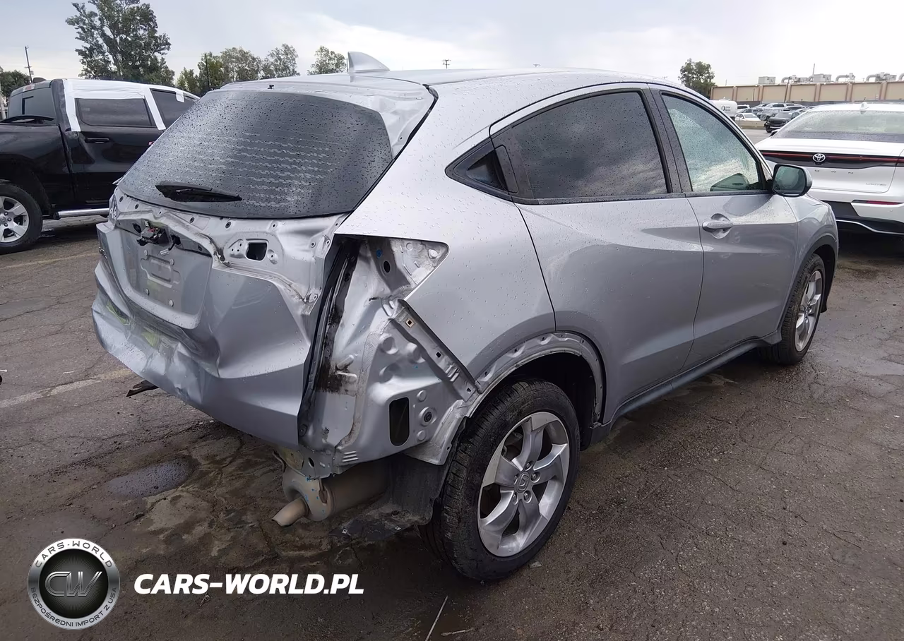 2018 Honda Hr-V Lx VIN:3CZRU5H38JM715480 - 4