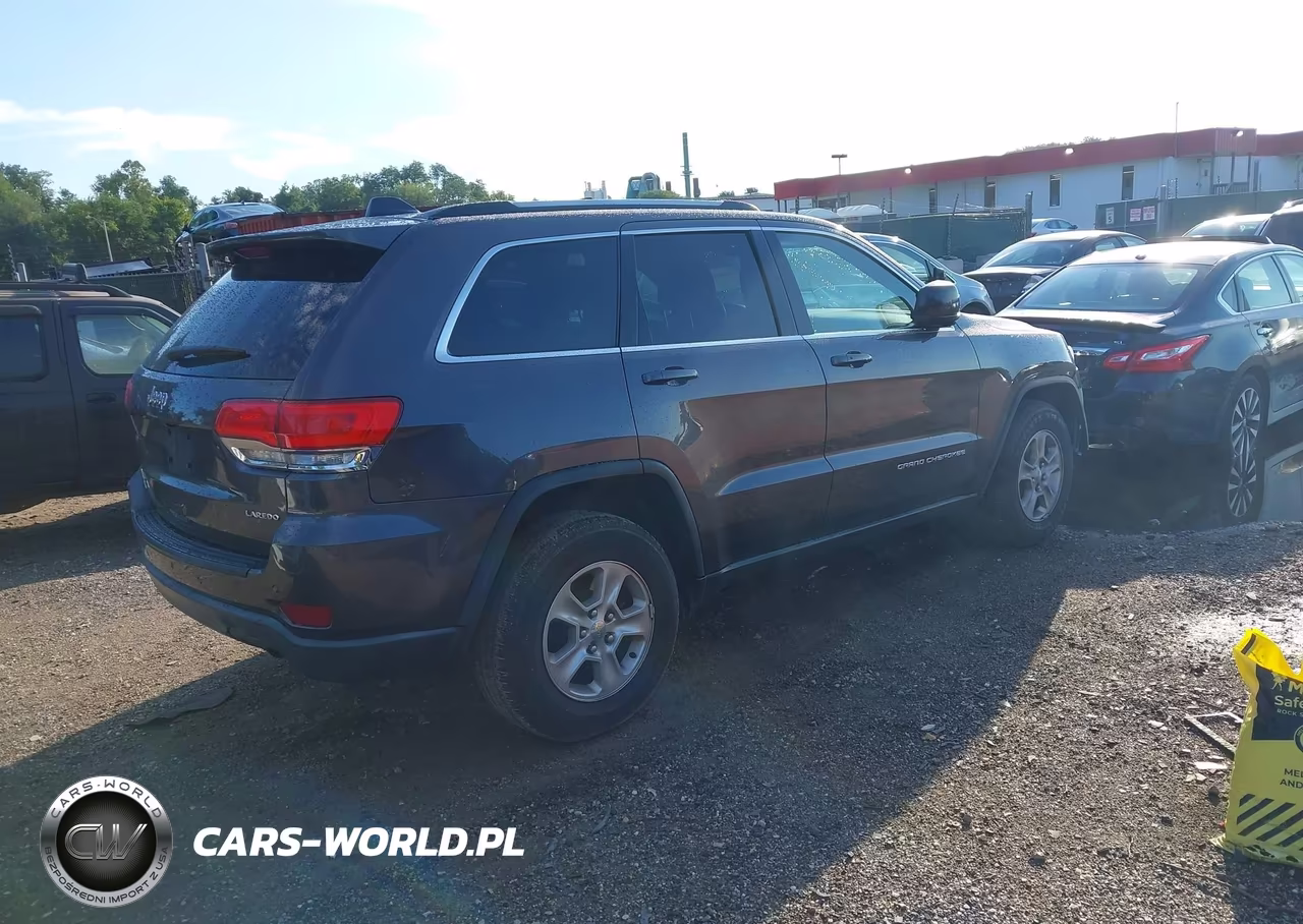 2016 Jeep Grand Cherokee Laredo VIN:1C4RJFAG3GC420928 - 4
