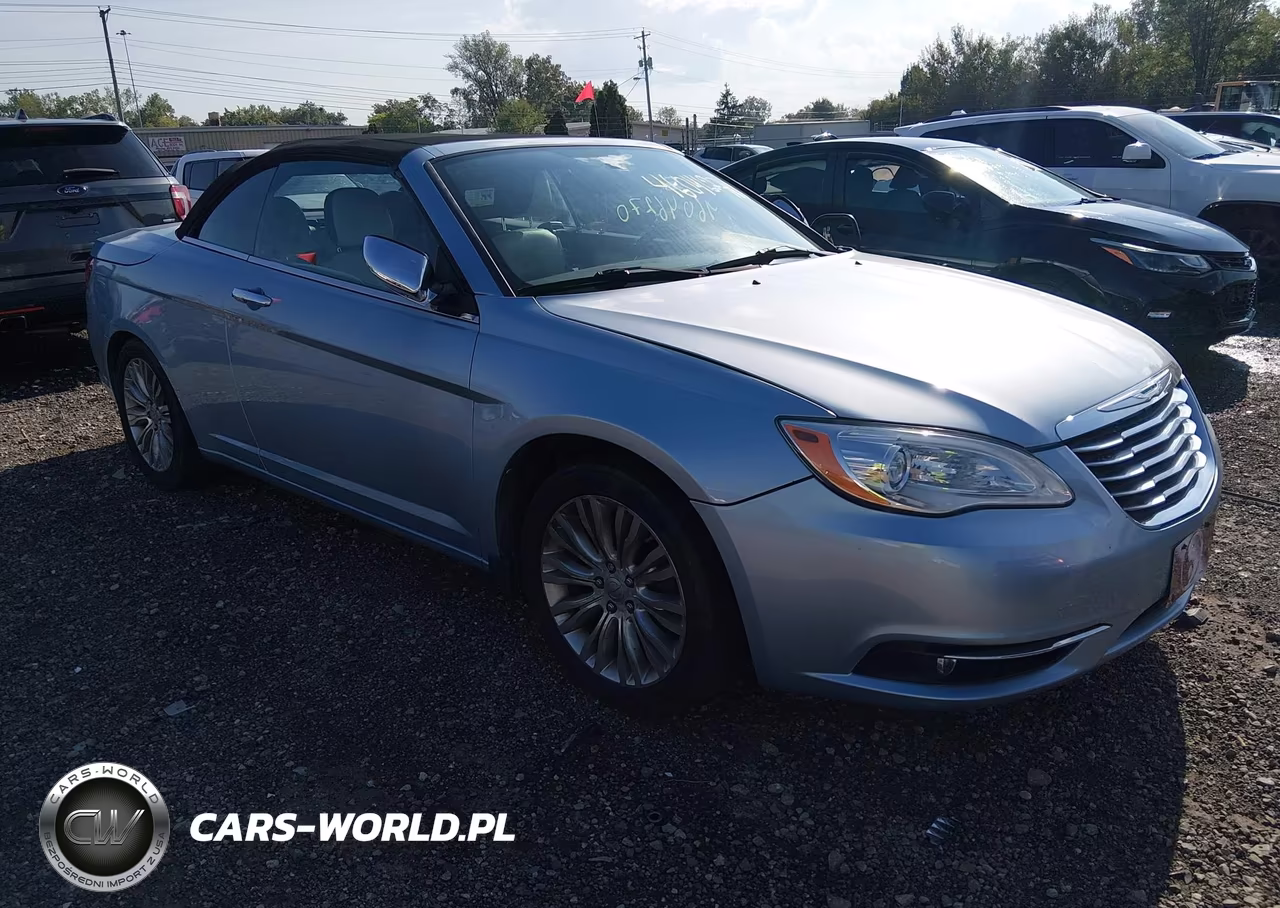 2013 Chrysler 200 Limited