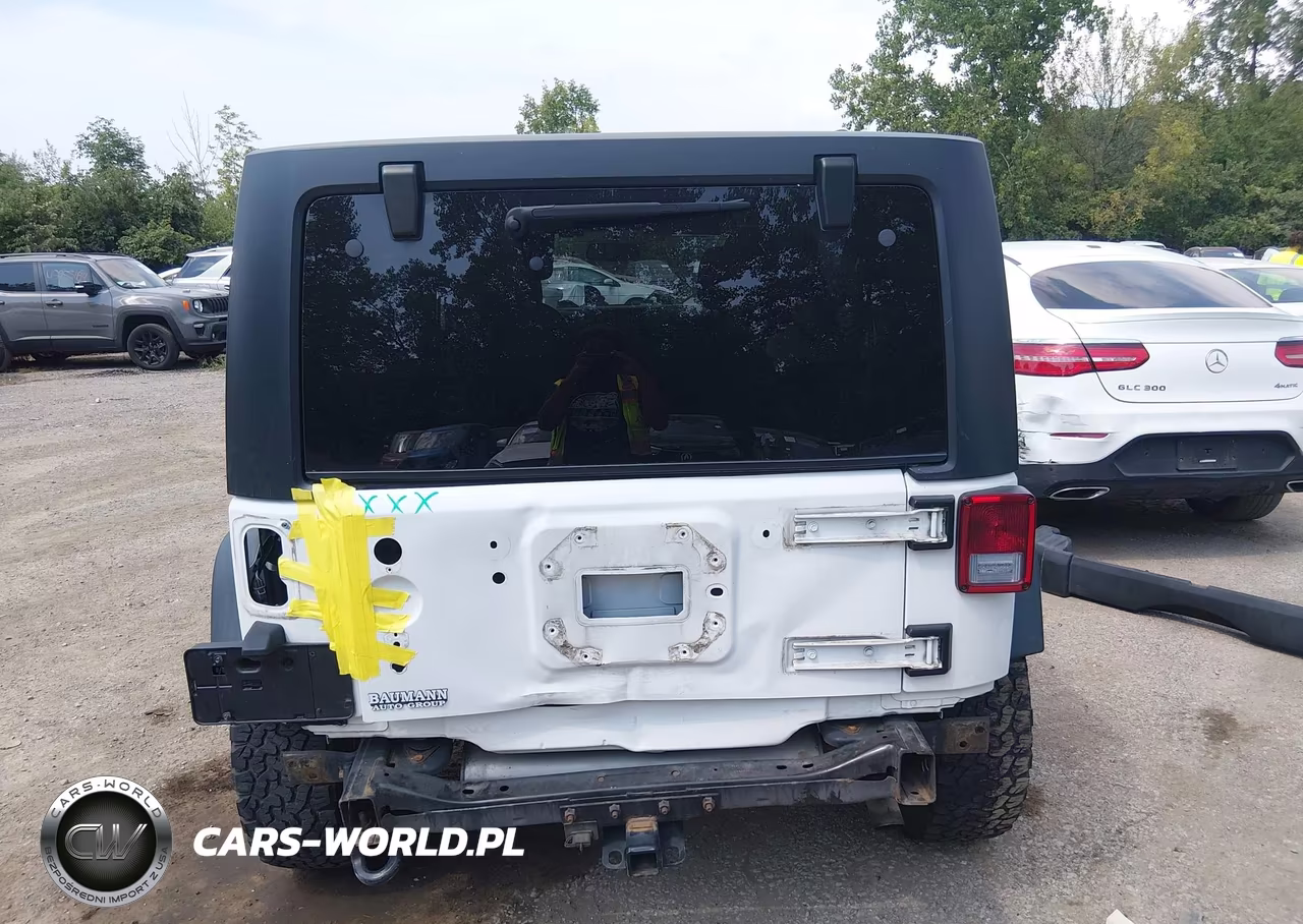 2016 Jeep Wrangler Unlimited Sport VIN:1C4BJWDG2GL278925 - 17