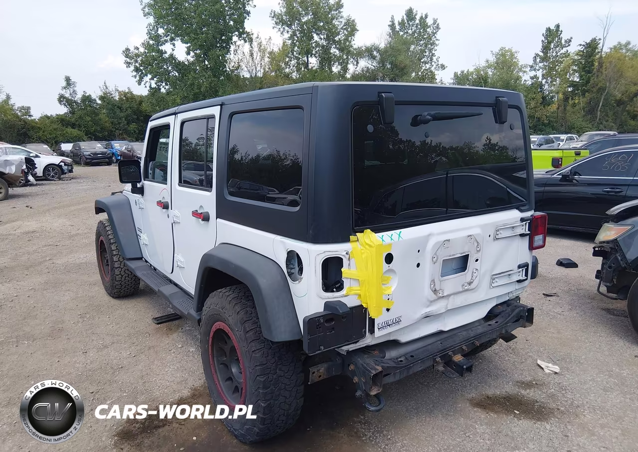 2016 Jeep Wrangler Unlimited Sport VIN:1C4BJWDG2GL278925 - 3
