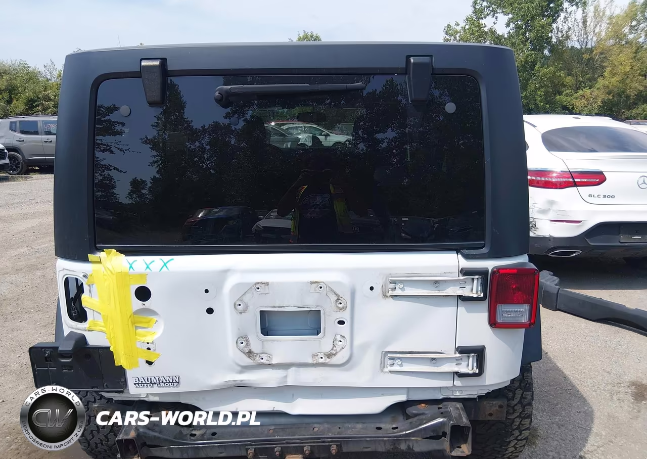 2016 Jeep Wrangler Unlimited Sport VIN:1C4BJWDG2GL278925 - 6