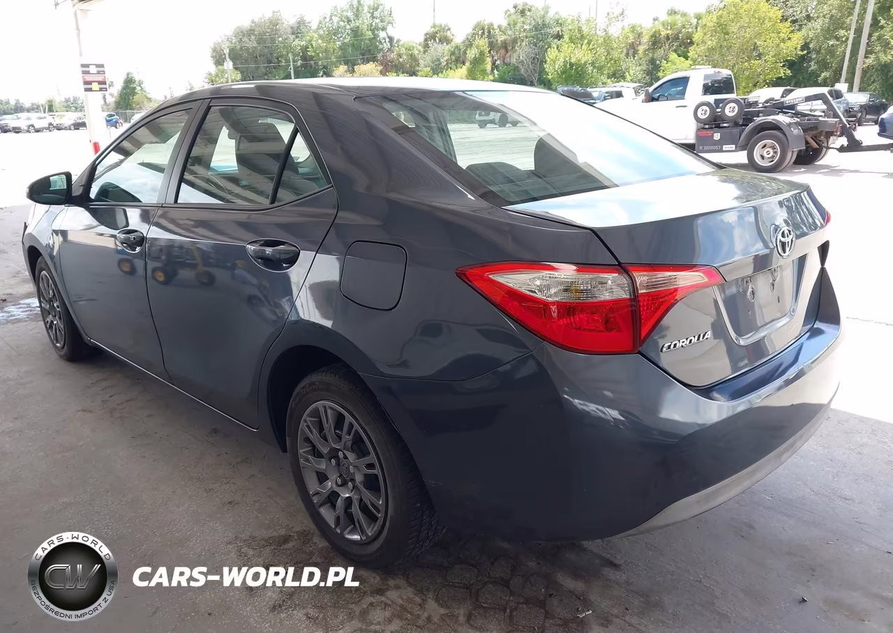 2018 Toyota Corolla L-Se VIN:5YFBURHEXJP742088 - 3