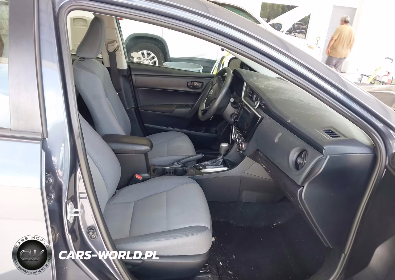 2018 Toyota Corolla L-Se VIN:5YFBURHEXJP742088 - 5