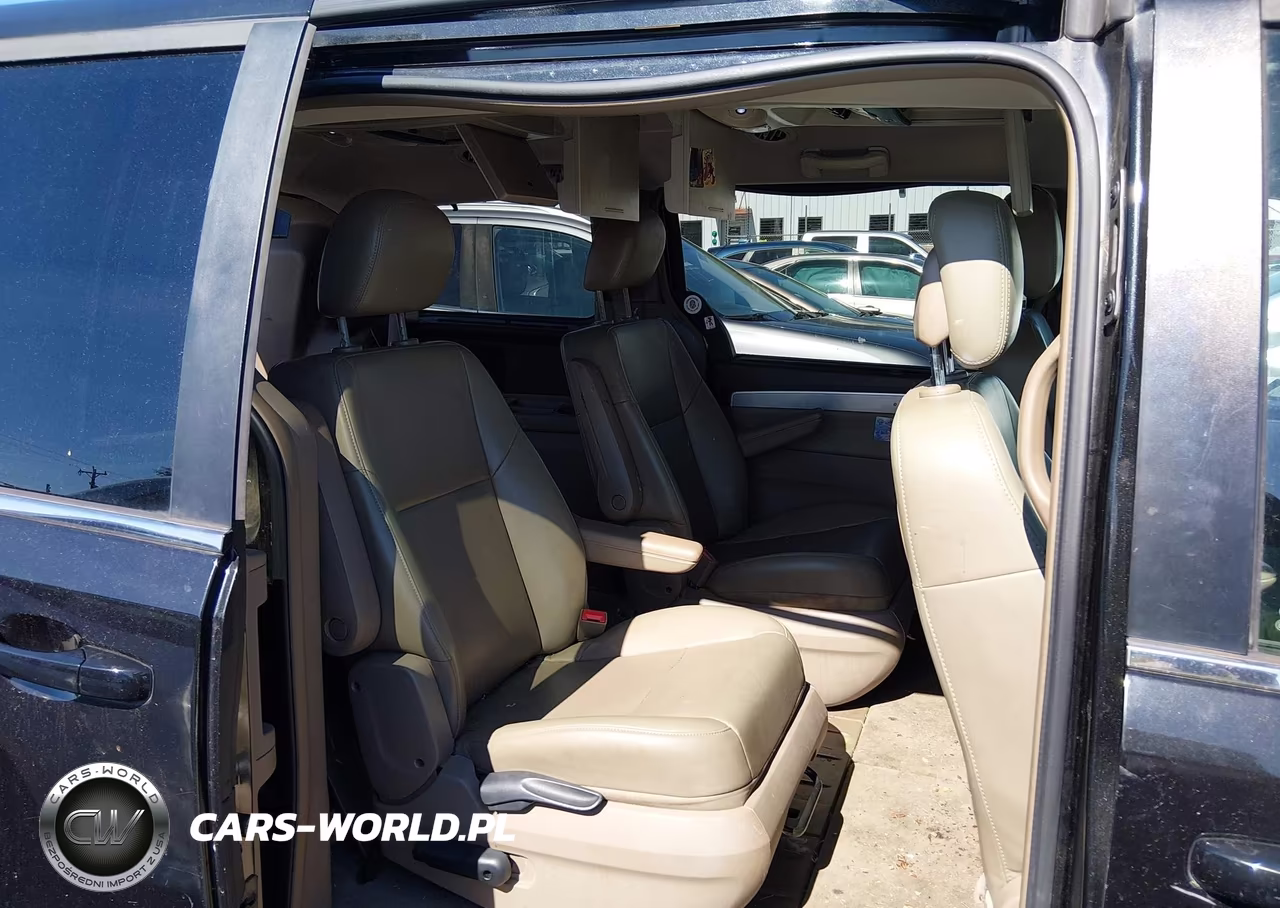 2011 Volkswagen Routan Se VIN:2V4RW3DG3BR670817 - 8