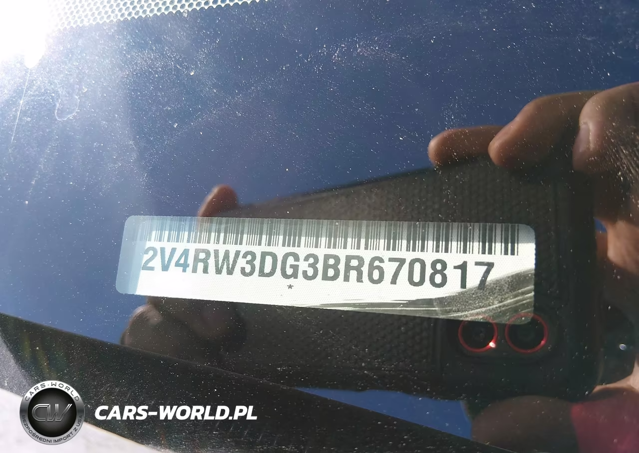 2011 Volkswagen Routan Se VIN:2V4RW3DG3BR670817 - 9