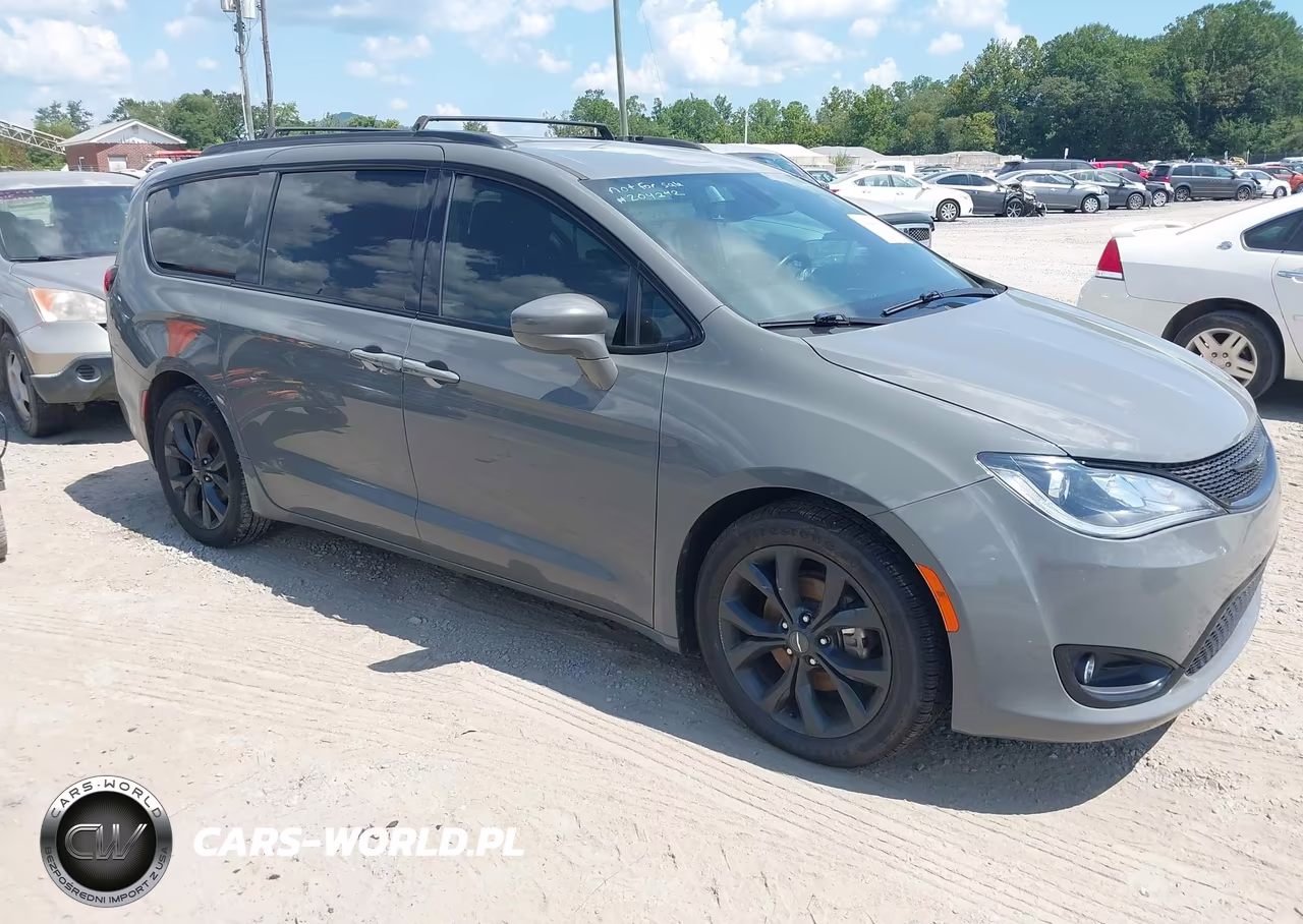 2020 Chrysler Pacifica Touring L Plus – zdjęcie 1 z 16