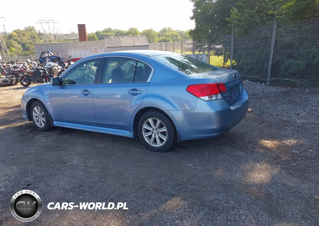 2010 Subaru Legacy 2.5I Premium VIN:4S3BMBC6XA3242240 - 3