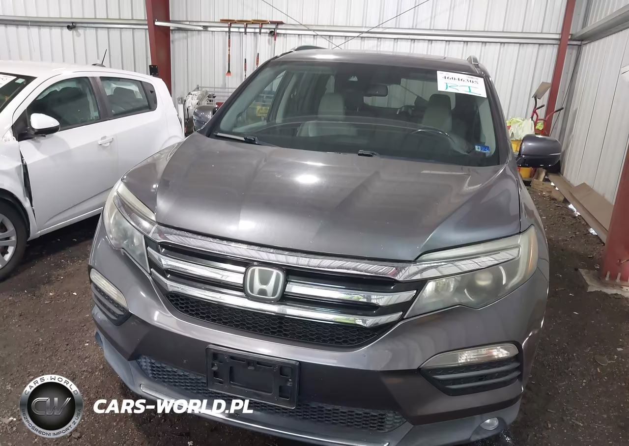 2016 Honda Pilot Touring VIN:5FNYF5H92GB034468 - 12