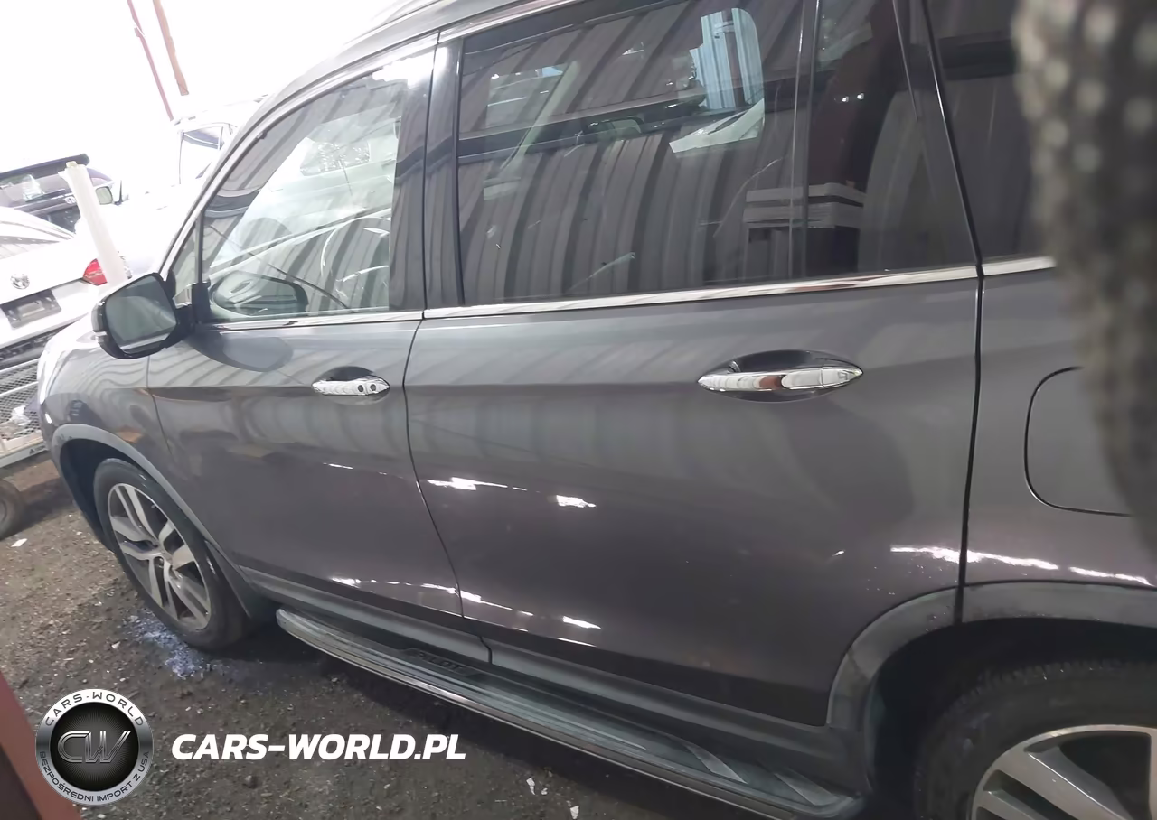 2016 Honda Pilot Touring VIN:5FNYF5H92GB034468 - 14