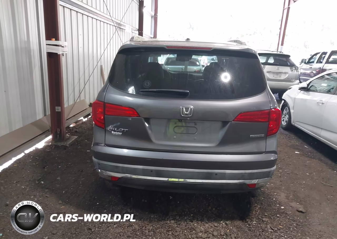 2016 Honda Pilot Touring VIN:5FNYF5H92GB034468 - 16