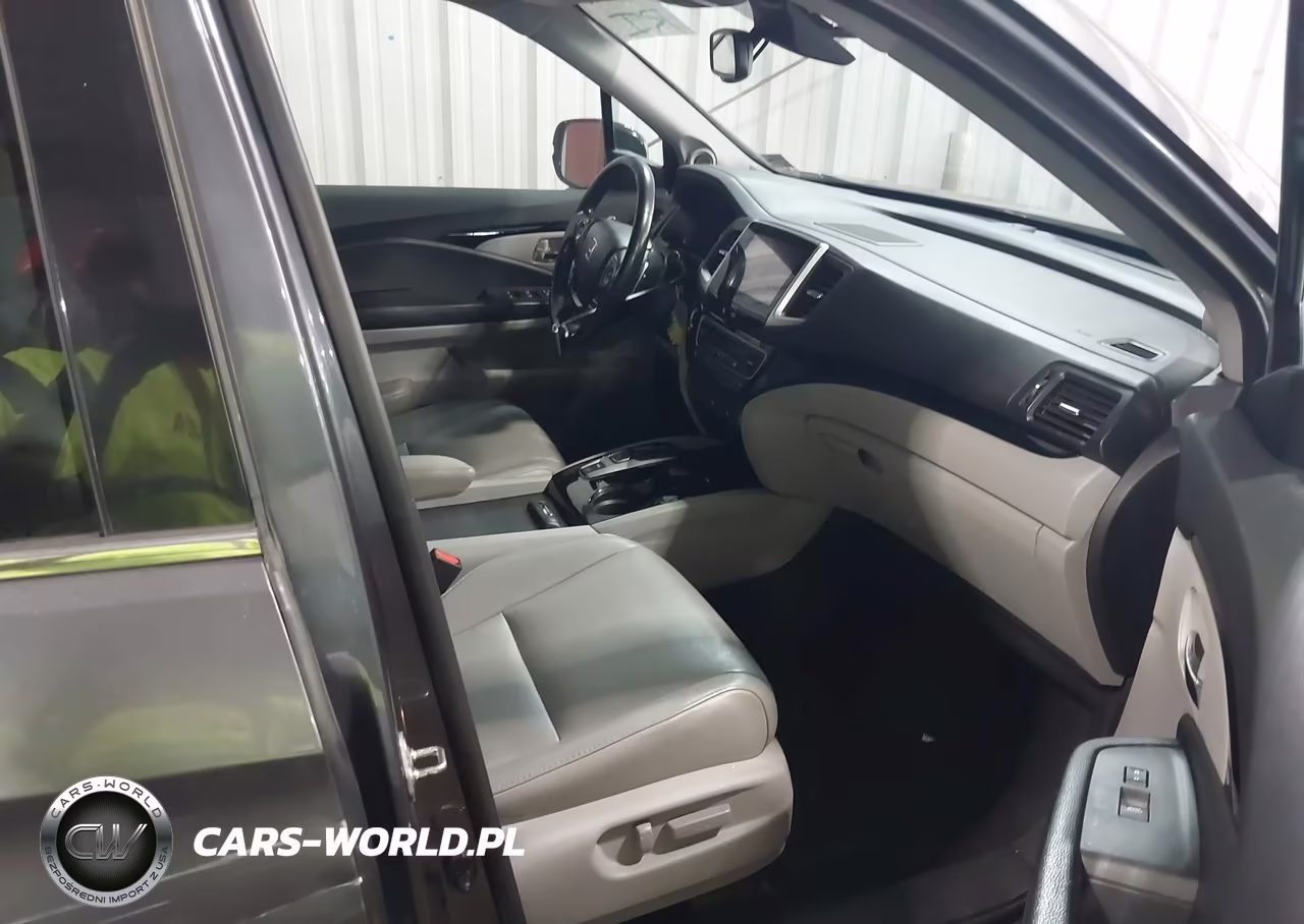 2016 Honda Pilot Touring VIN:5FNYF5H92GB034468 - 5