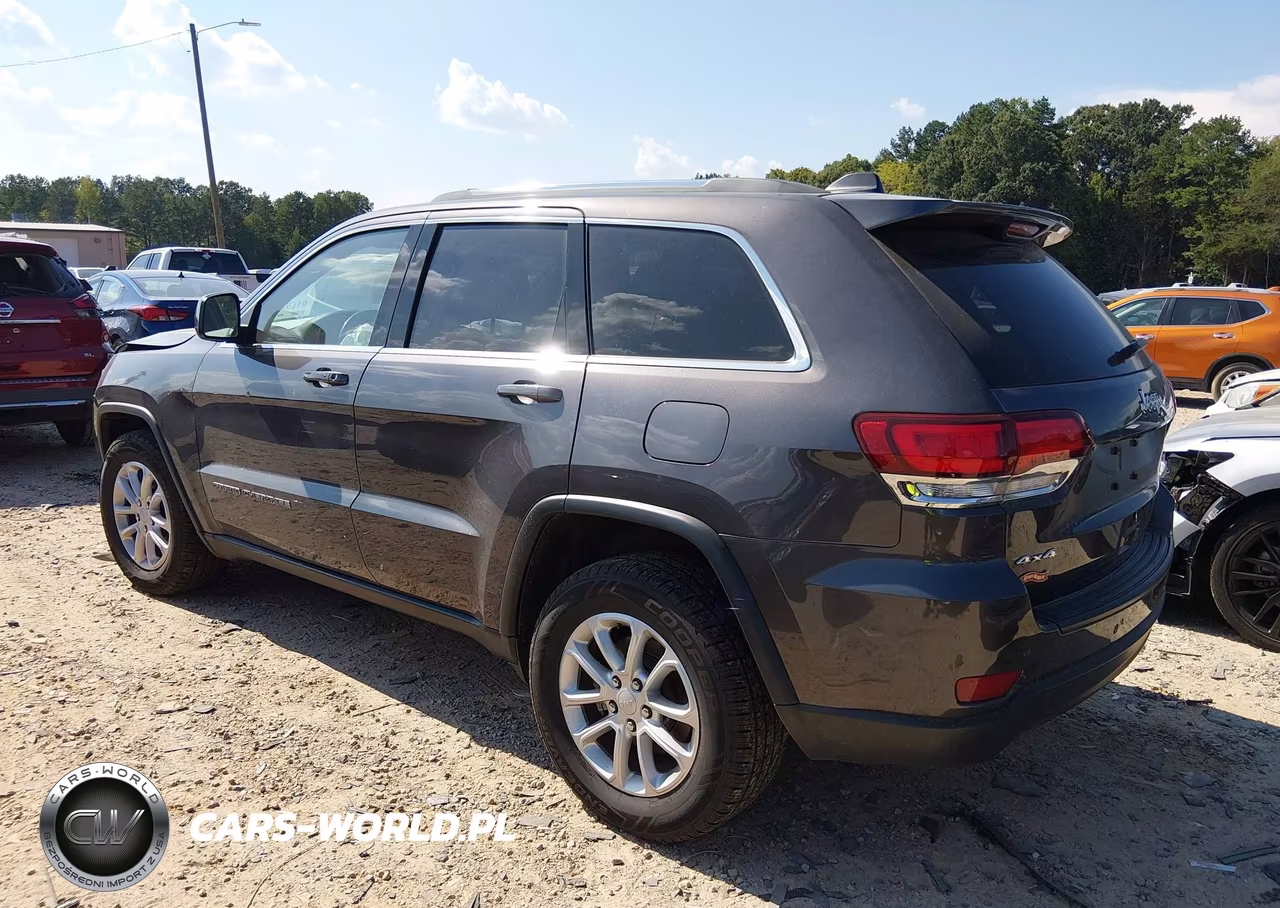 2021 Jeep Grand Cherokee Laredo E 4X4 VIN:1C4RJFAG7MC774642 - 3