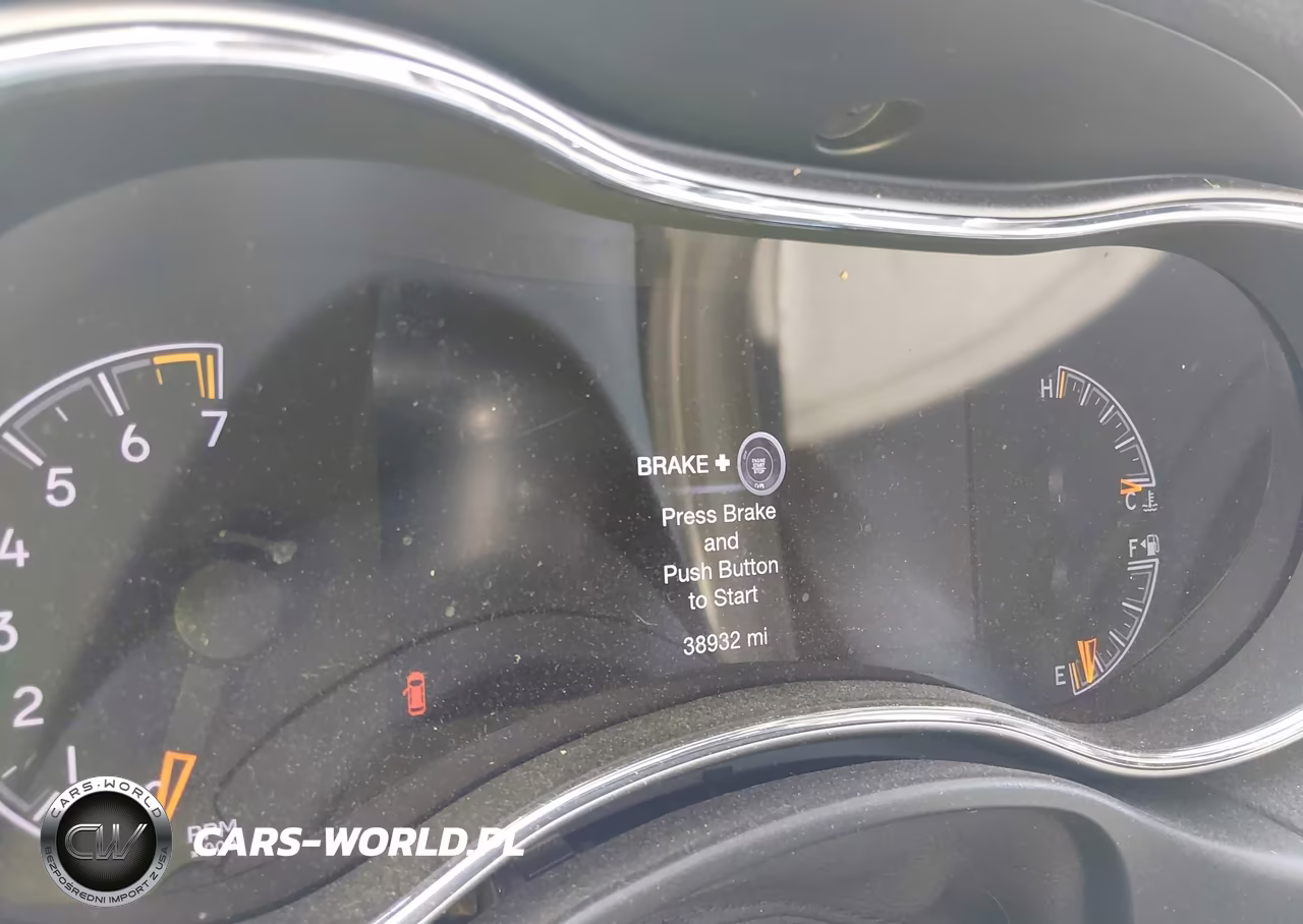 2021 Jeep Grand Cherokee Laredo E 4X4 VIN:1C4RJFAG7MC774642 - 7
