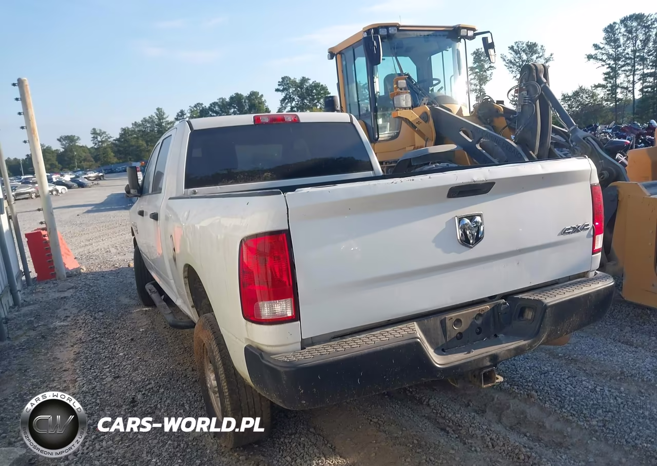 2018 Ram 2500 Tradesman 4X4 6'4 Box VIN:3C6UR5CJ2JG388507 - 3