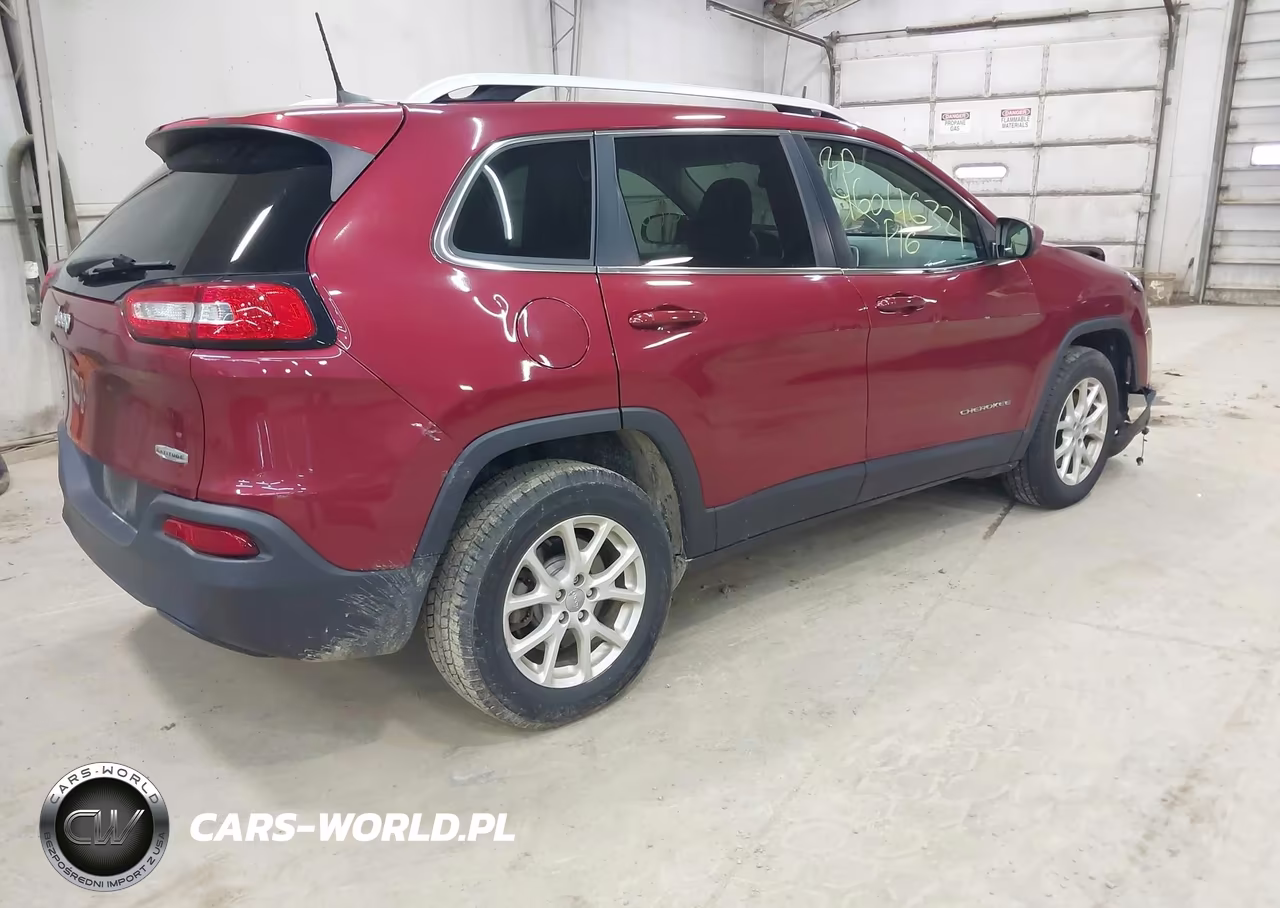 2016 Jeep Cherokee Latitude VIN:1C4PJMCBXGW269548 - 4