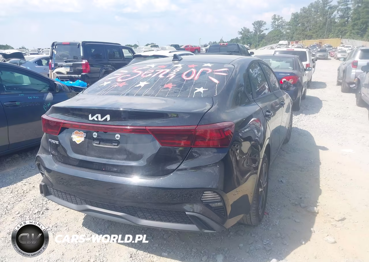 2023 Kia Forte Lxs VIN:3KPF24AD4PE630473 - 4