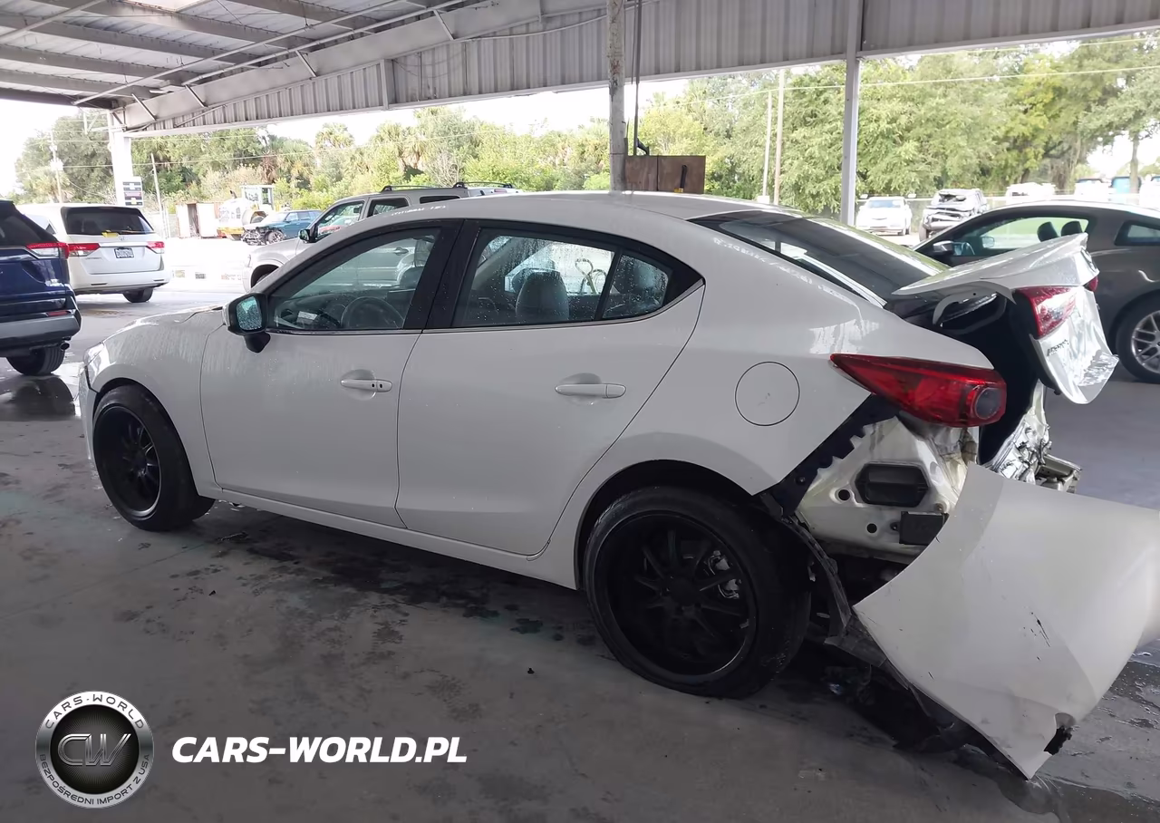2015 Mazda Mazda3 I Touring VIN:JM1BM1V79F1253779 - 14