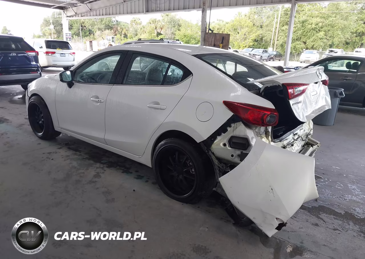 2015 Mazda Mazda3 I Touring VIN:JM1BM1V79F1253779 - 3