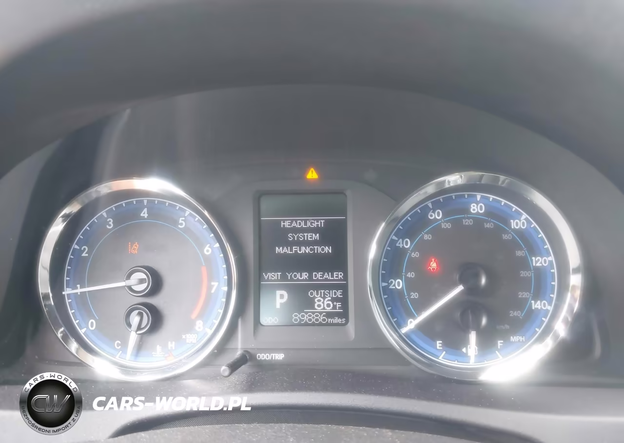 2018 Toyota Corolla Le VIN:2T1BURHE4JC061196 - 7