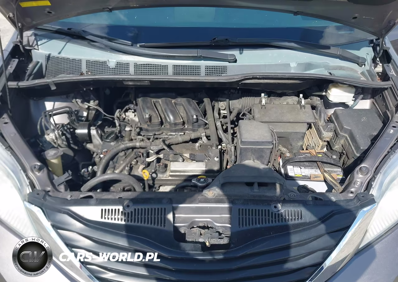 2012 Toyota Sienna Le V6 8 Passenger VIN:5TDKK3DC4CS268852 - 10
