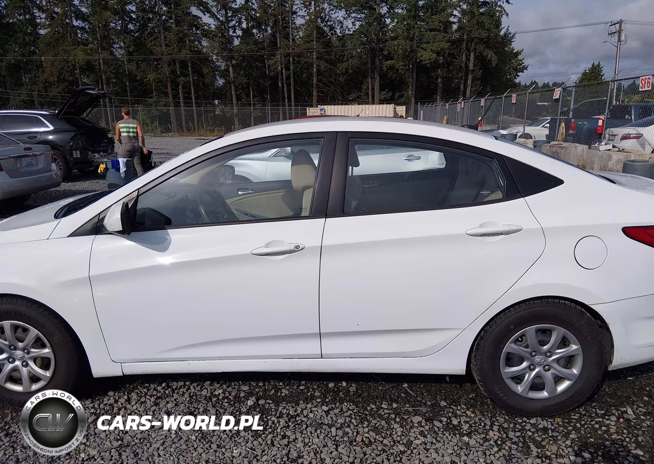2014 Hyundai Accent Gls VIN:KMHCT4AE5EU646300 - 15