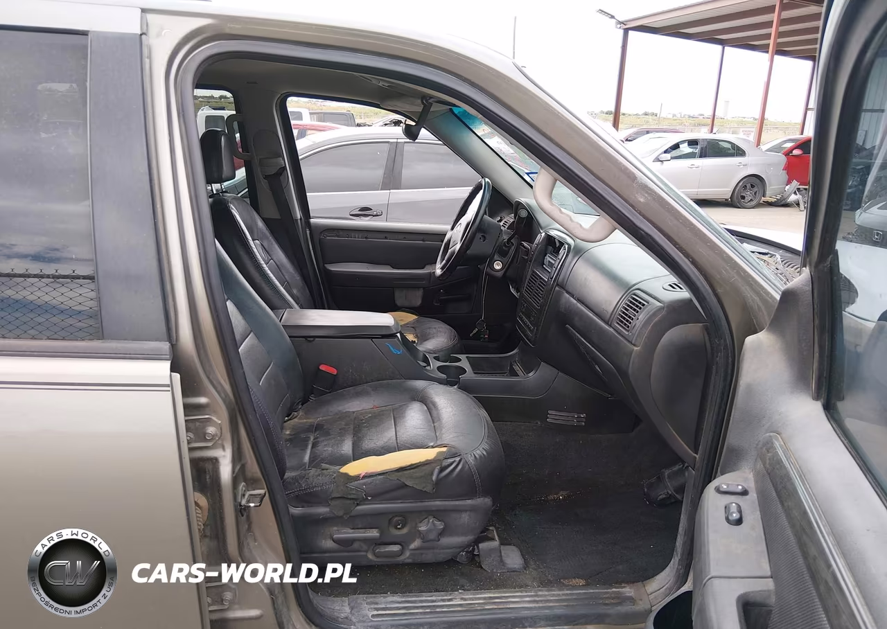 2002 Ford Explorer Limited VIN:1FMDU75W92ZA90285 - 5