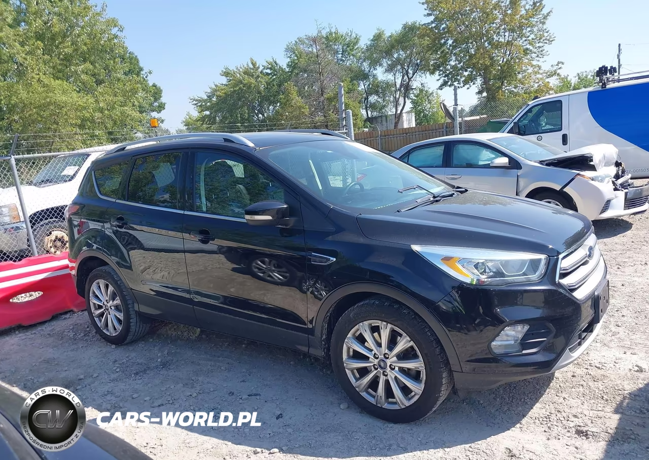 2017 Ford Escape Titanium VIN:1FMCU0J92HUB97624 - 13
