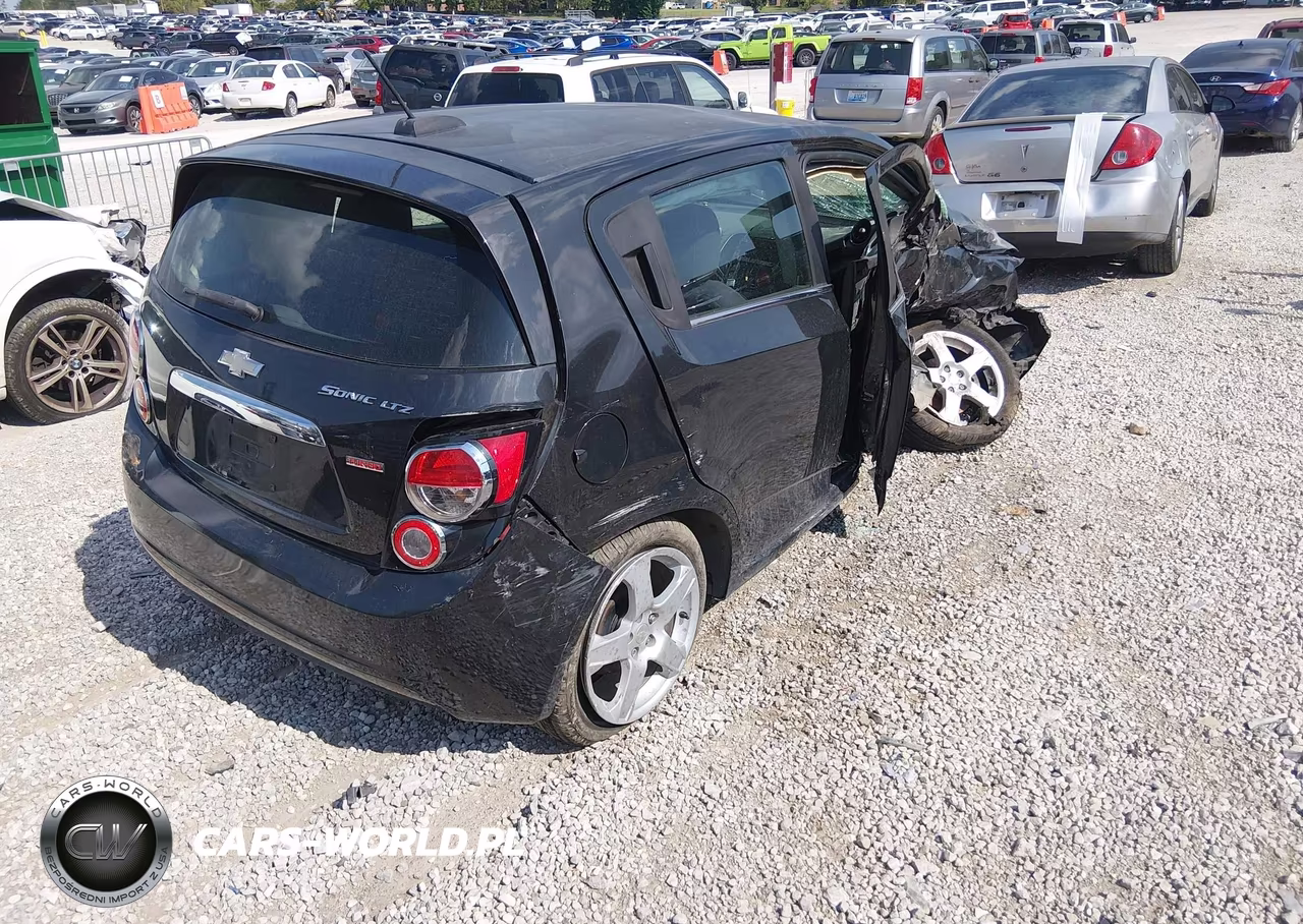 2015 Chevrolet Sonic Ltz Auto VIN:1G1JE6SB5F4101973 - 4