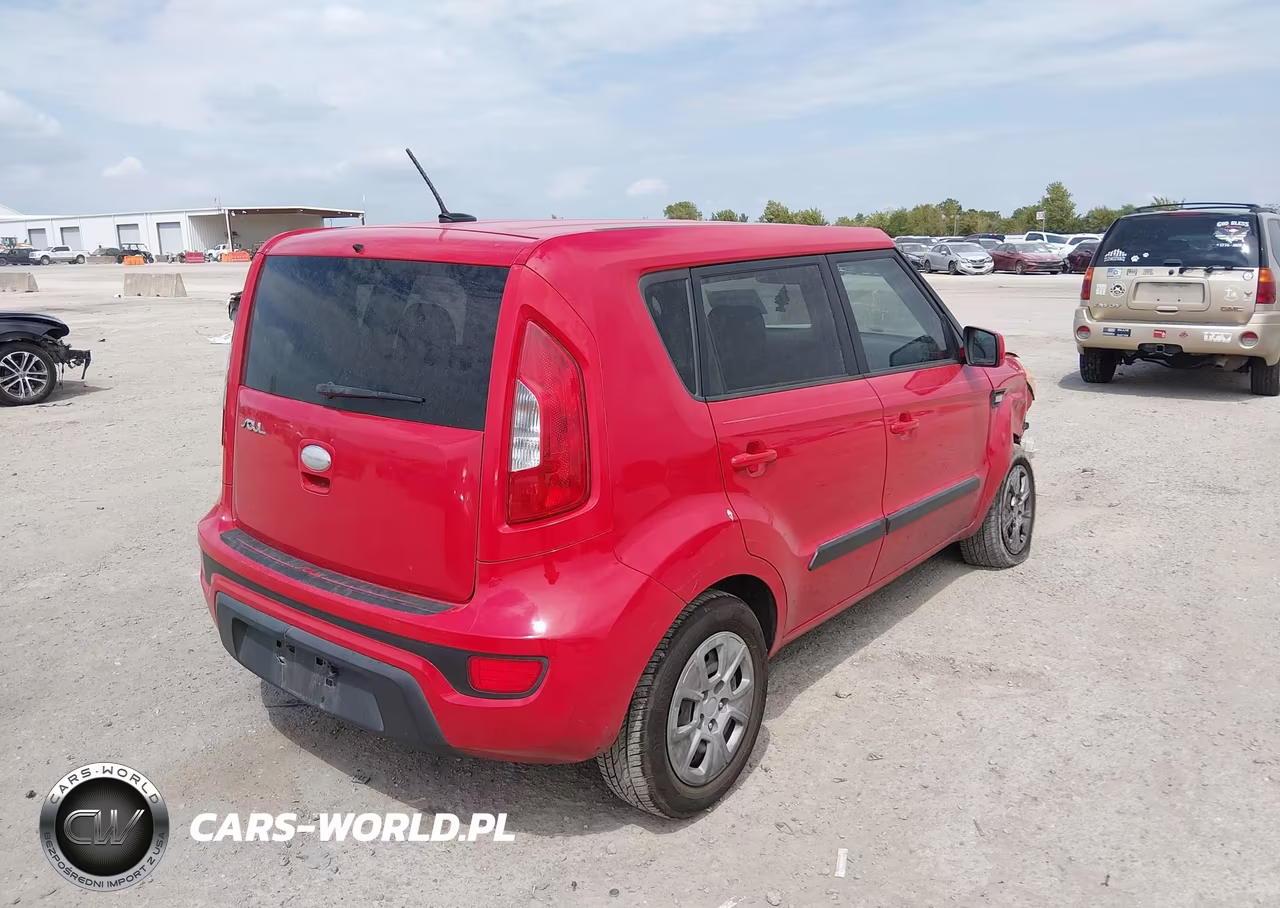 2013 Kia Soul VIN:KNDJT2A52D7634134 - 4