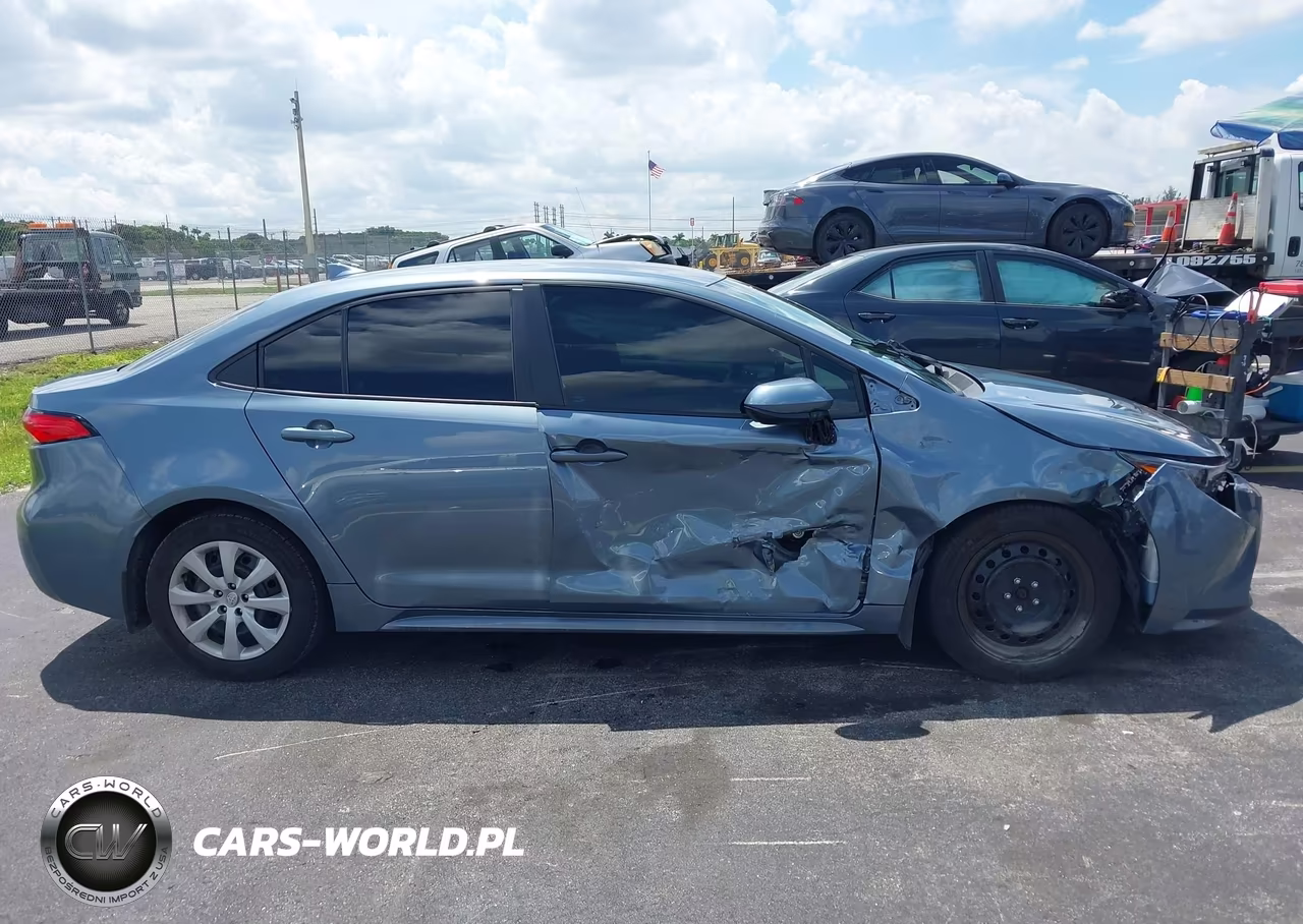 2025 Toyota Corolla Le VIN:5YFB4MDEXSP239817 - 13