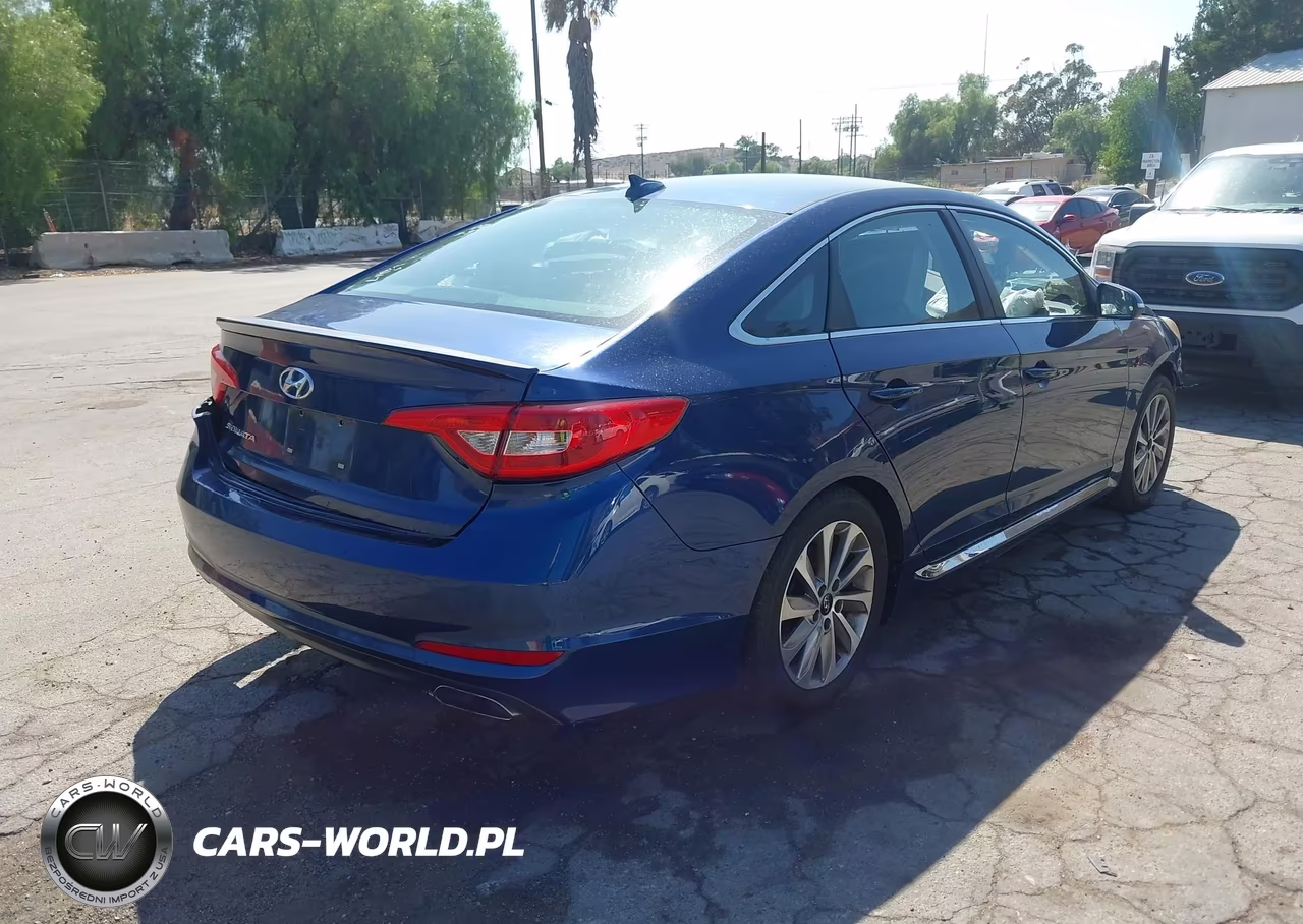 2017 Hyundai Sonata Sport VIN:5NPE34AF7HH592535 - 4