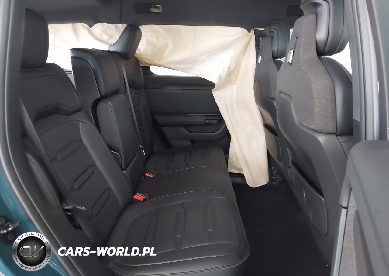 2027 Rivian R2 VIN:7PD2EAABXVN002261 - 8