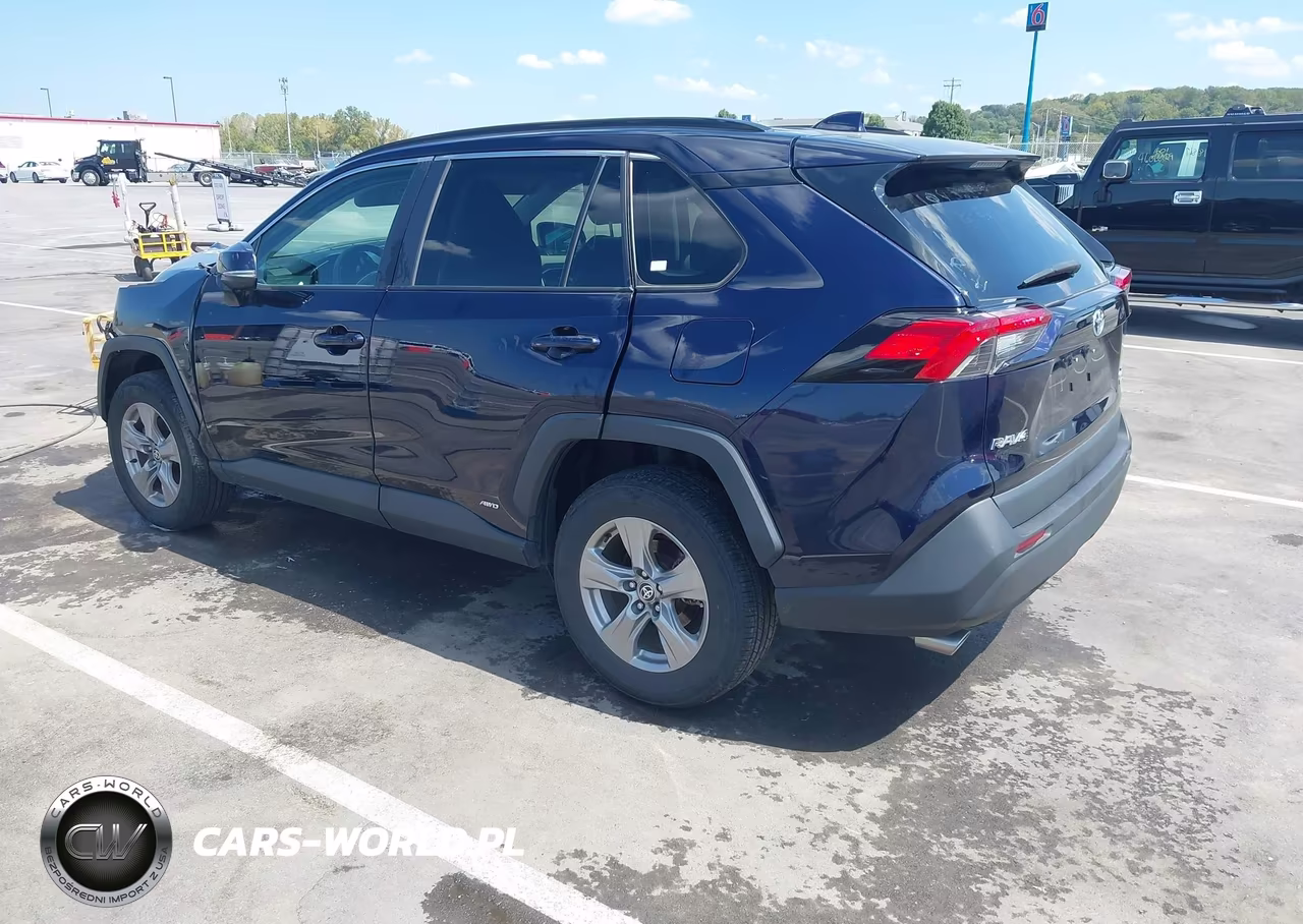 2024 Toyota Rav4 Hybrid Xle VIN:4T3RWRFVXRU112424 - 3