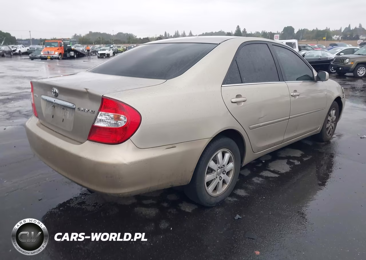 2003 Toyota Camry Xle VIN:4T1BE32K83U237256 - 4