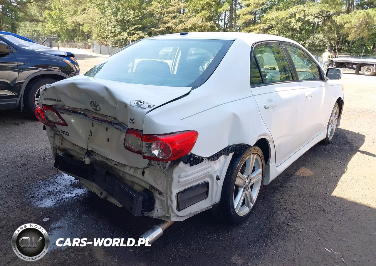 2013 Toyota Corolla S VIN:2T1BU4EE5DC017686 - 4