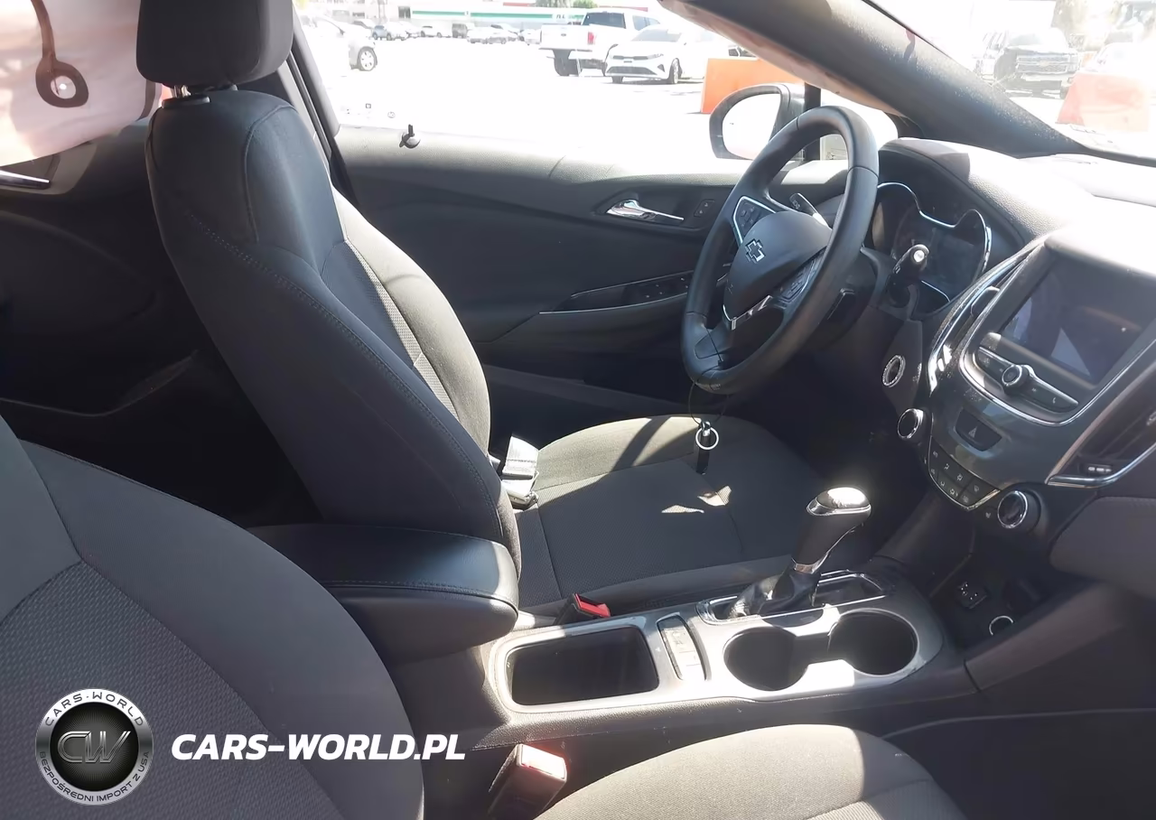 2019 Chevrolet Cruze Lt VIN:3G1BE6SM5KS600885 - 5