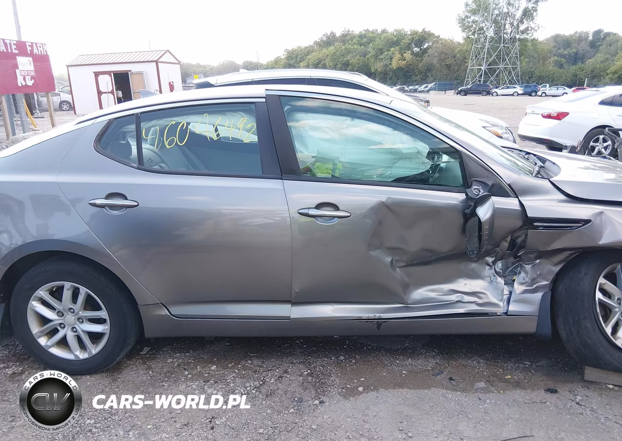 2013 Kia Optima Lx VIN:5XXGM4A77DG161648 - 13