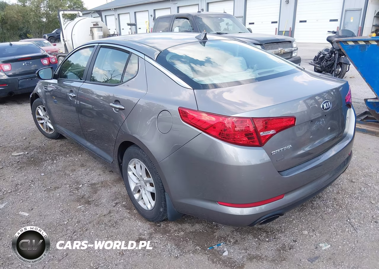 2013 Kia Optima Lx VIN:5XXGM4A77DG161648 - 3