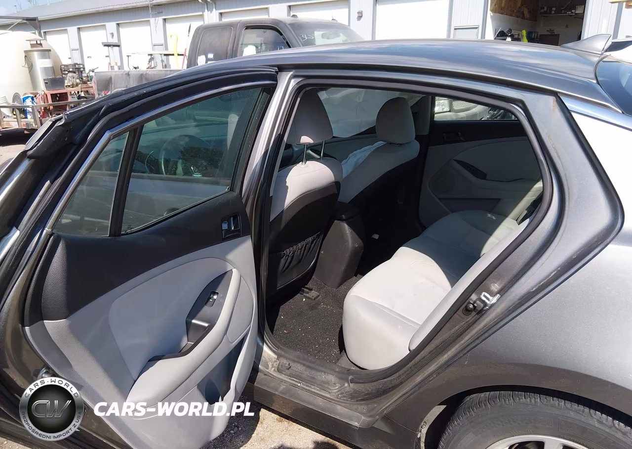 2013 Kia Optima Lx VIN:5XXGM4A77DG161648 - 8