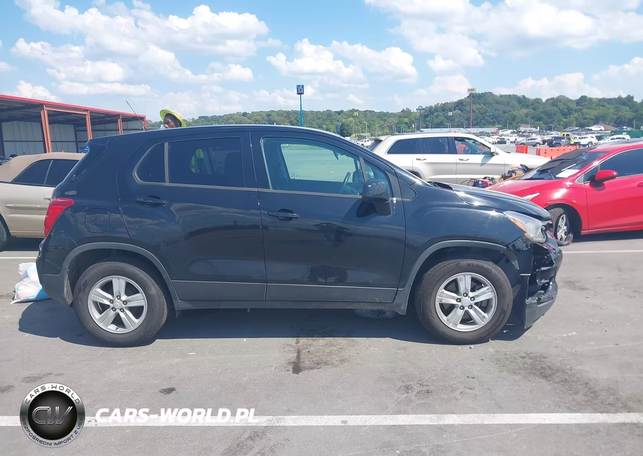 2019 Chevrolet Trax Ls VIN:3GNCJKSB0KL336426 - 11