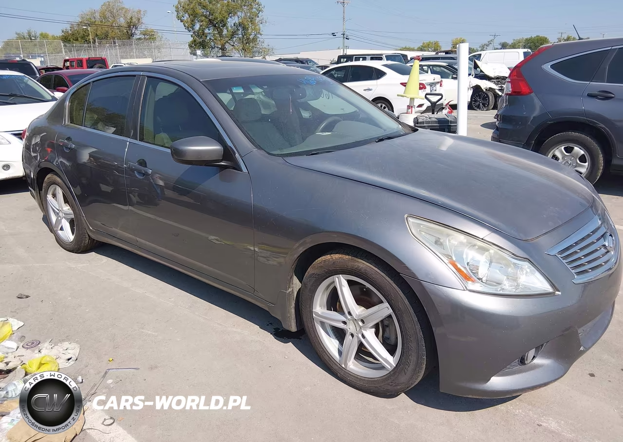 2015 Infiniti Q40