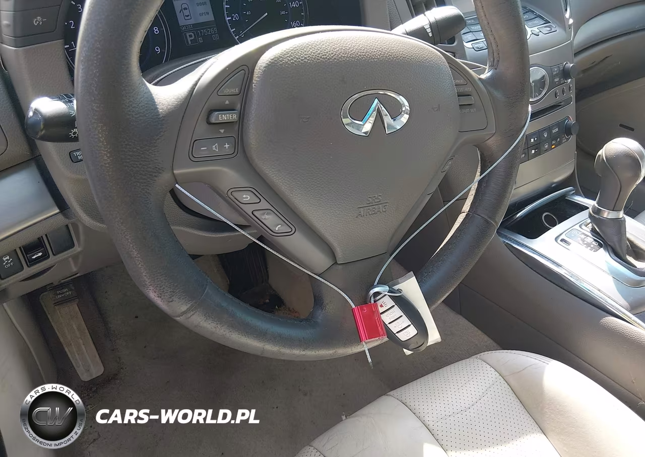 2015 Infiniti Q40 VIN:JN1CV6AP2FM580076 - 11