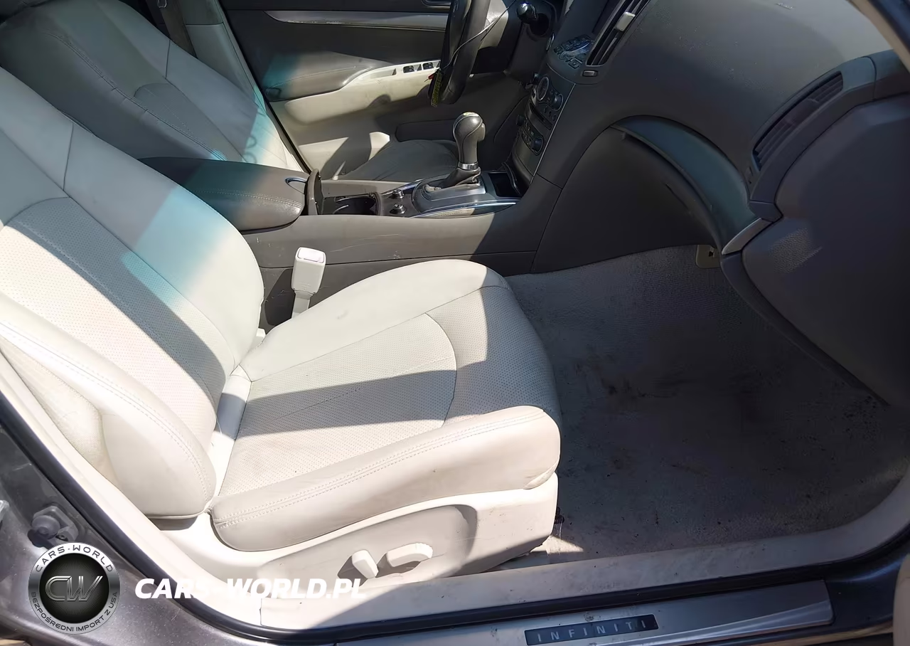 2015 Infiniti Q40 VIN:JN1CV6AP2FM580076 - 5