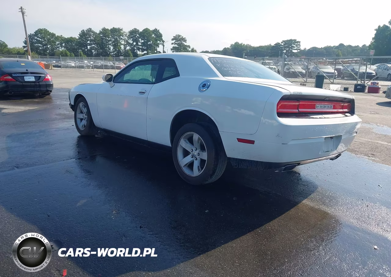 2013 Dodge Challenger Sxt VIN:2C3CDYAGXDH645773 - 3