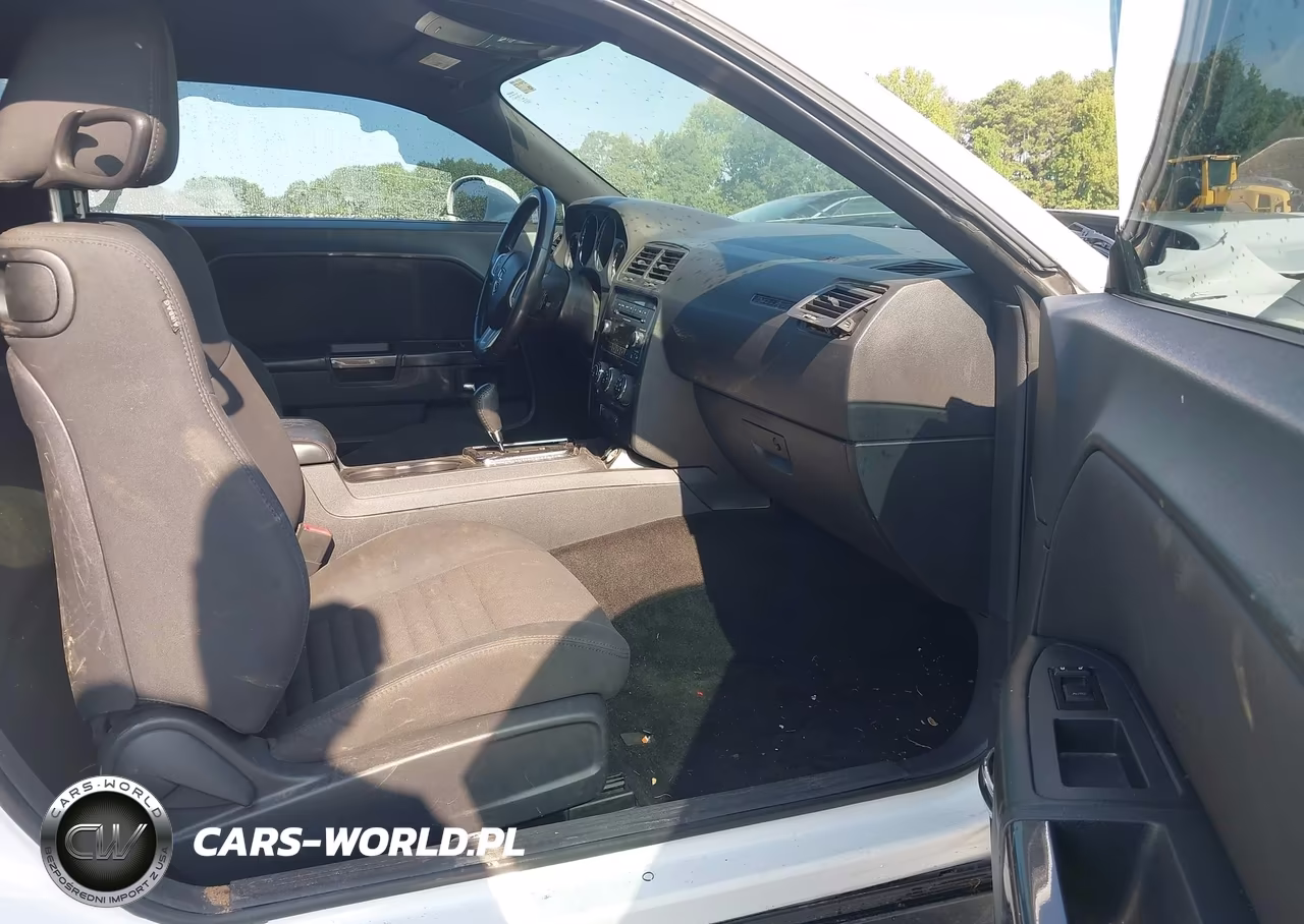 2013 Dodge Challenger Sxt VIN:2C3CDYAGXDH645773 - 5