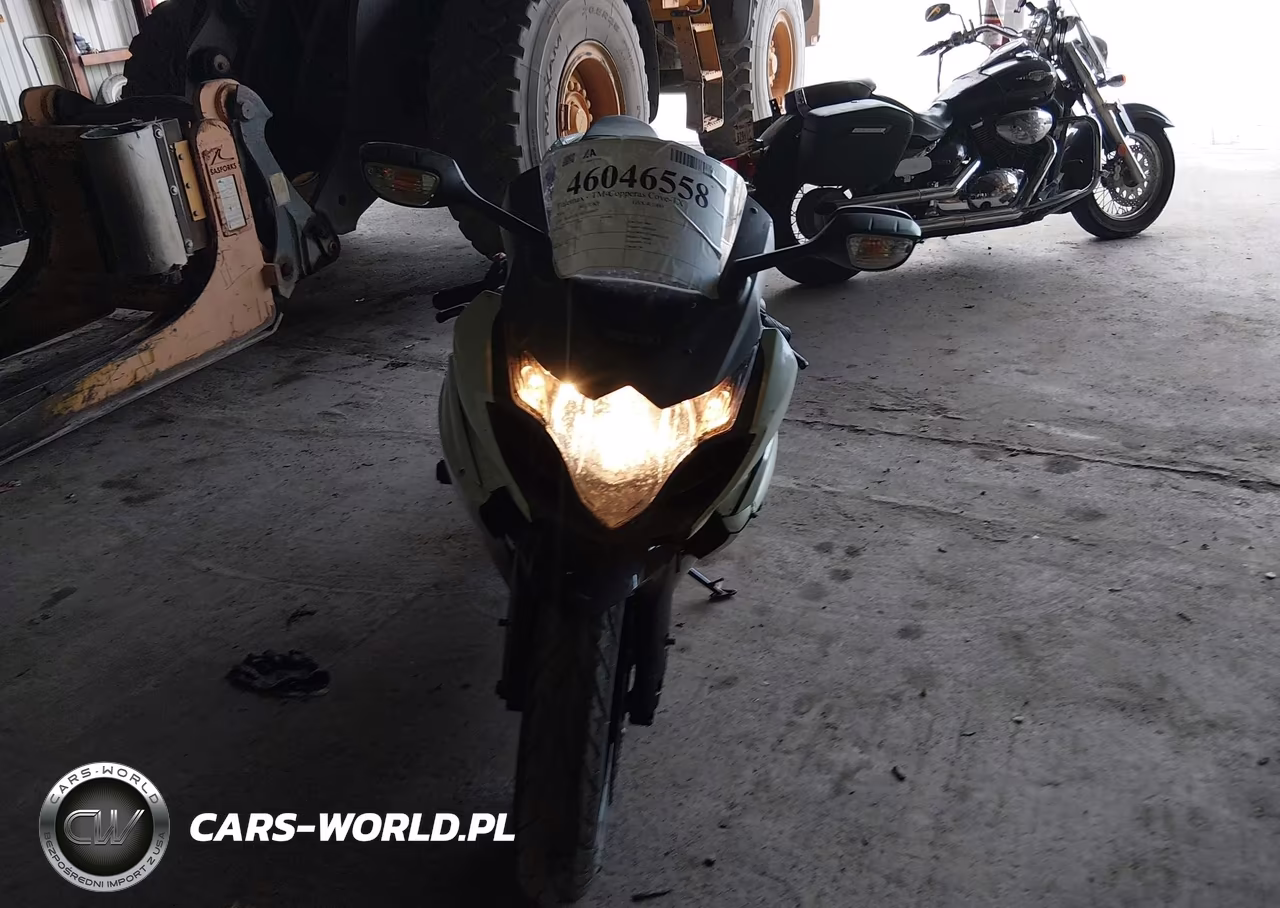 2014 Suzuki Gsx-R1000 VIN:JS1GT78A9E2100647 - 5
