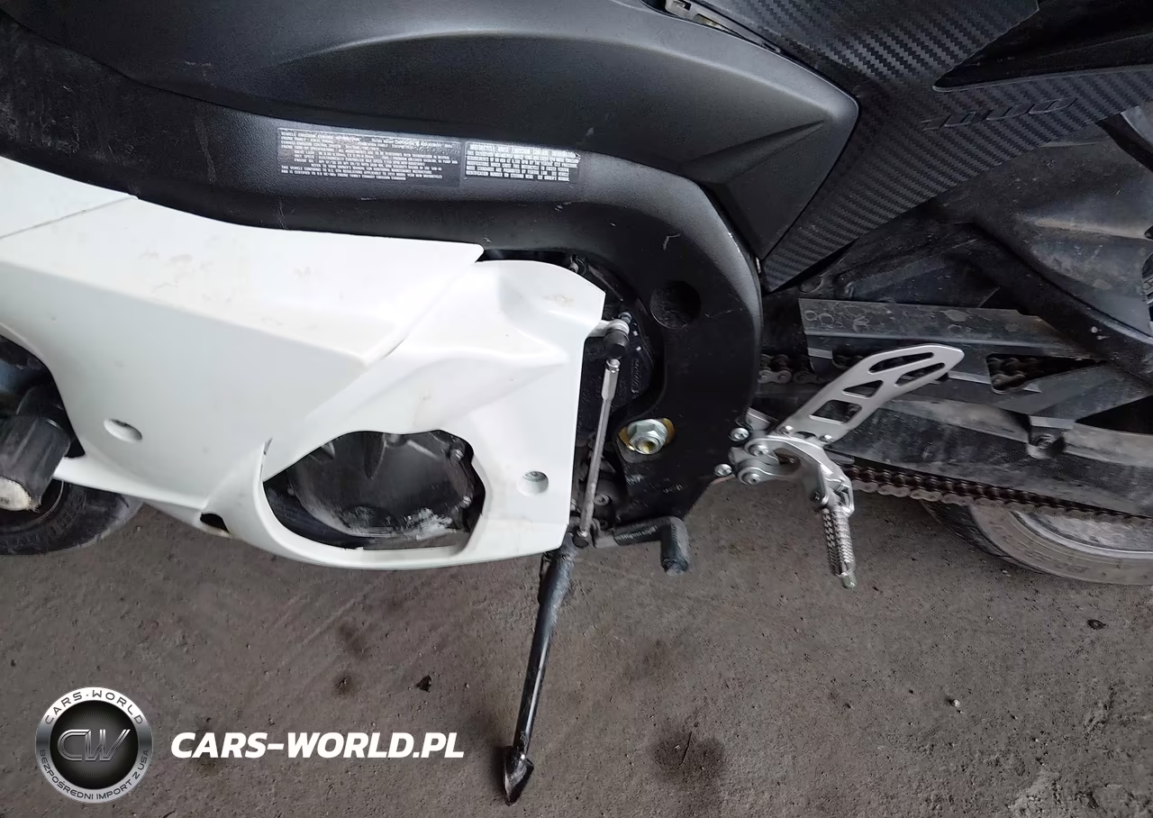 2014 Suzuki Gsx-R1000 VIN:JS1GT78A9E2100647 - 9