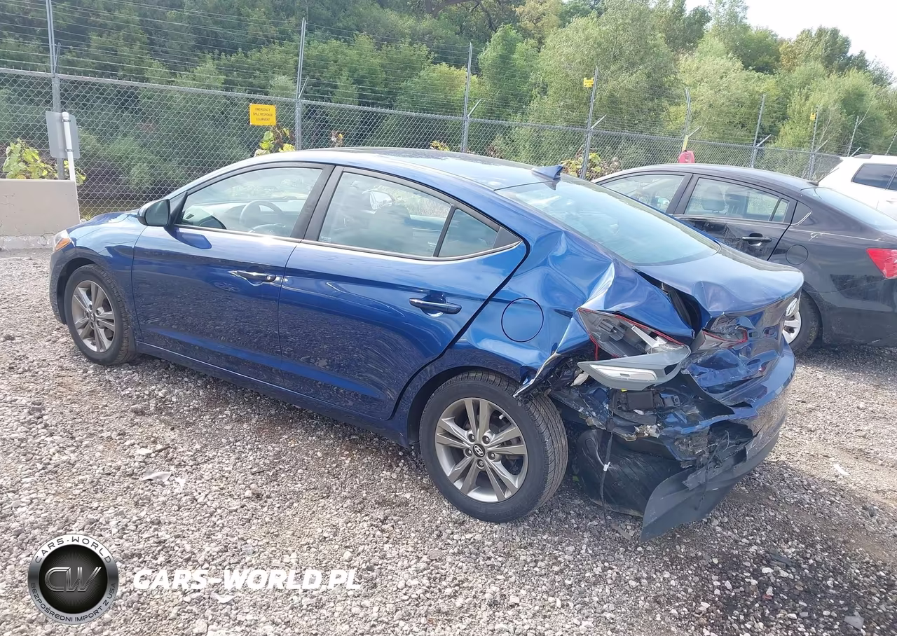 2018 Hyundai Elantra Value Edition VIN:5NPD84LF1JH337251 - 3